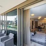 Myflat Wave Amber Apartment