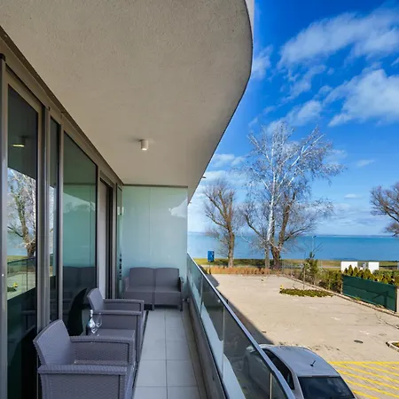 Myflat Wave Amber Апартаменты Шиофок