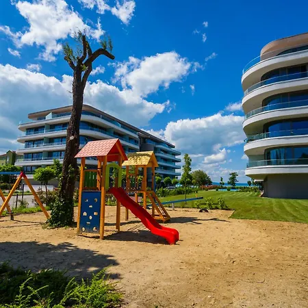 Myflat Wave Amber Апартаменты *